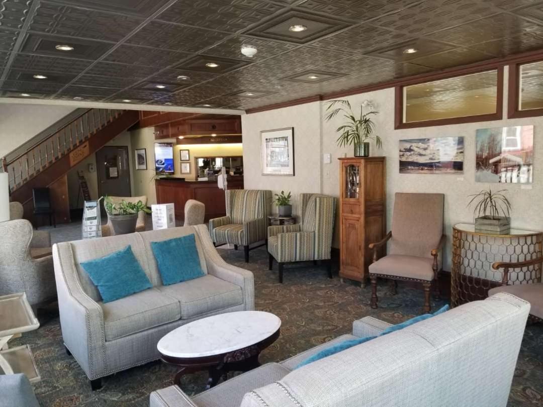 Holland America Dawson City Inn Екстериор снимка