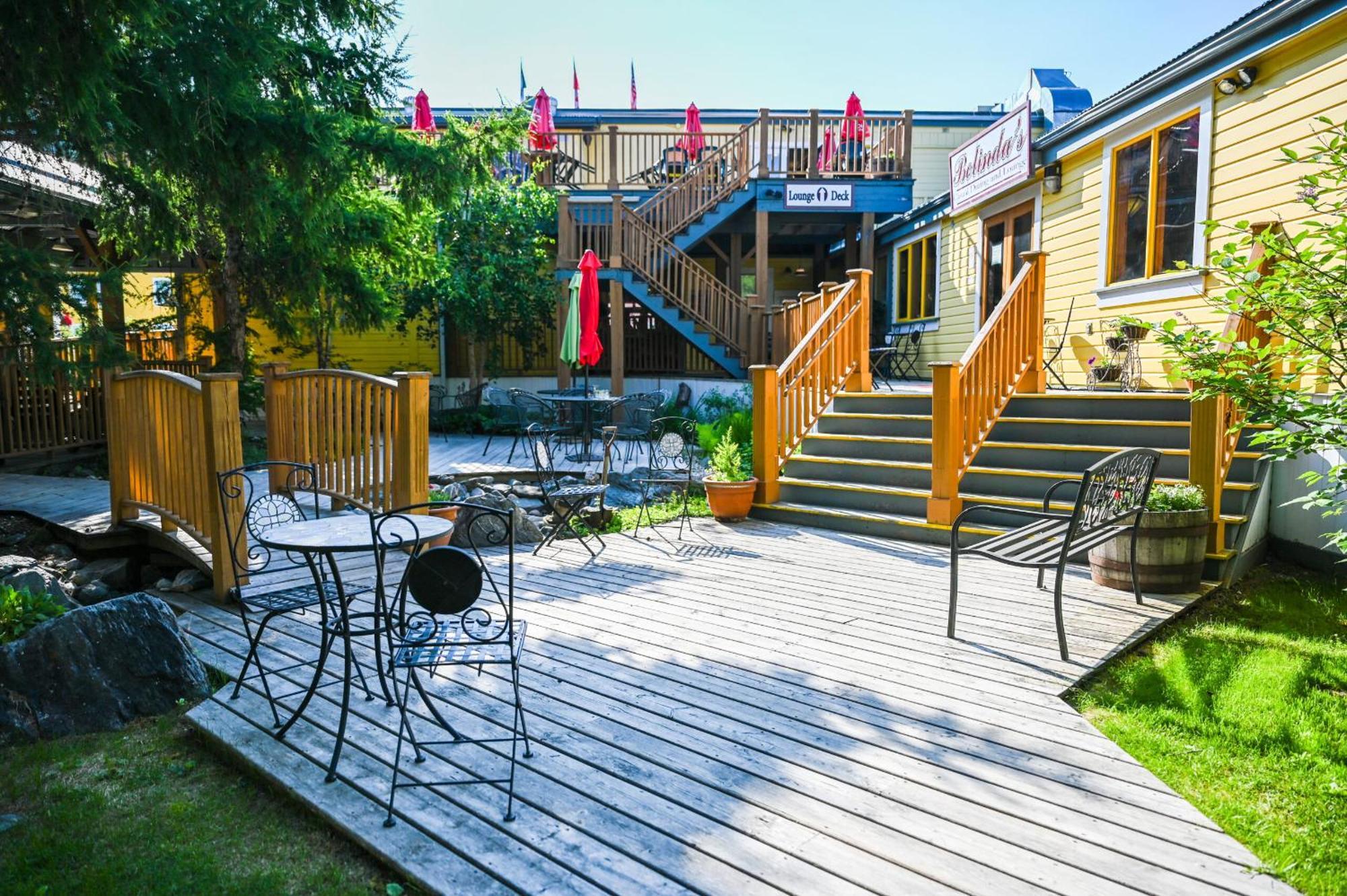 Holland America Dawson City Inn Екстериор снимка